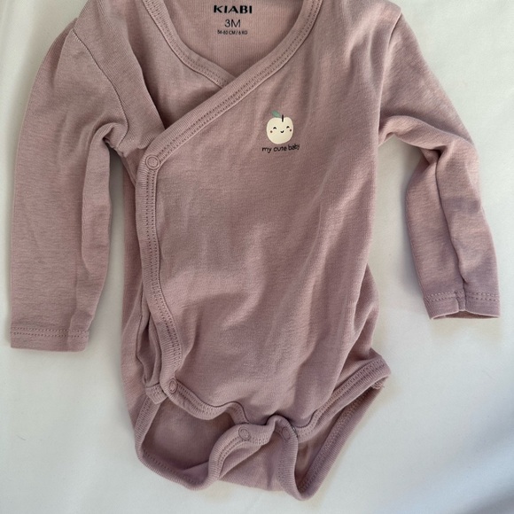 Bundle of 7 Baby Girl Bodysuits- 3 months. - Picture 15 of 16